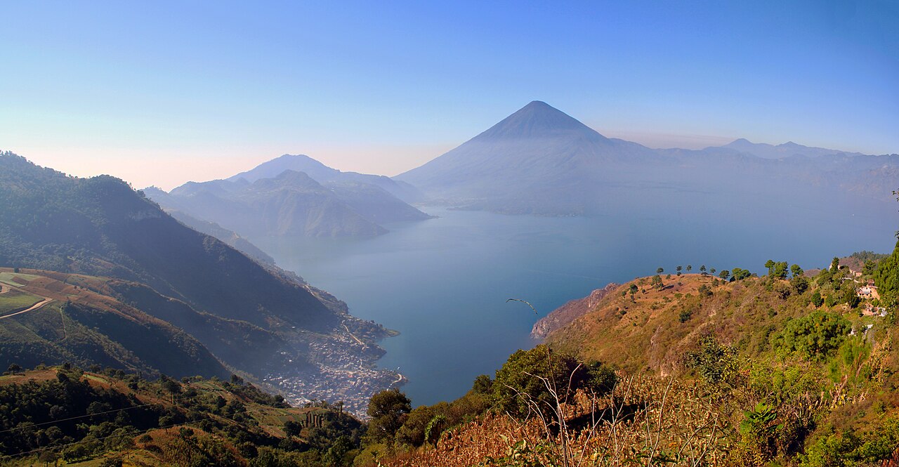 Blick über den Lago Atitlán